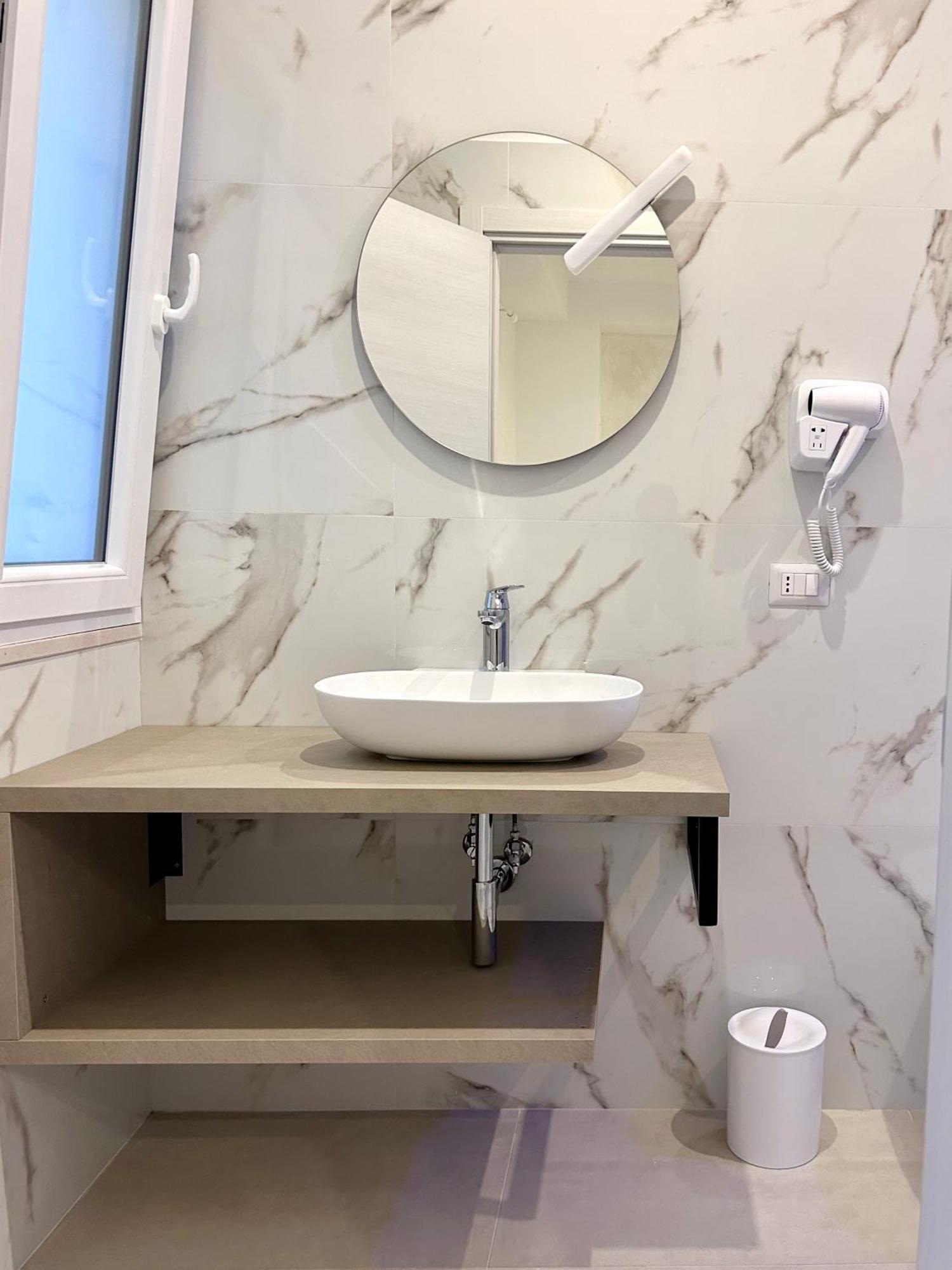 Gemini Luxury Rooms Peschici Bagian luar foto