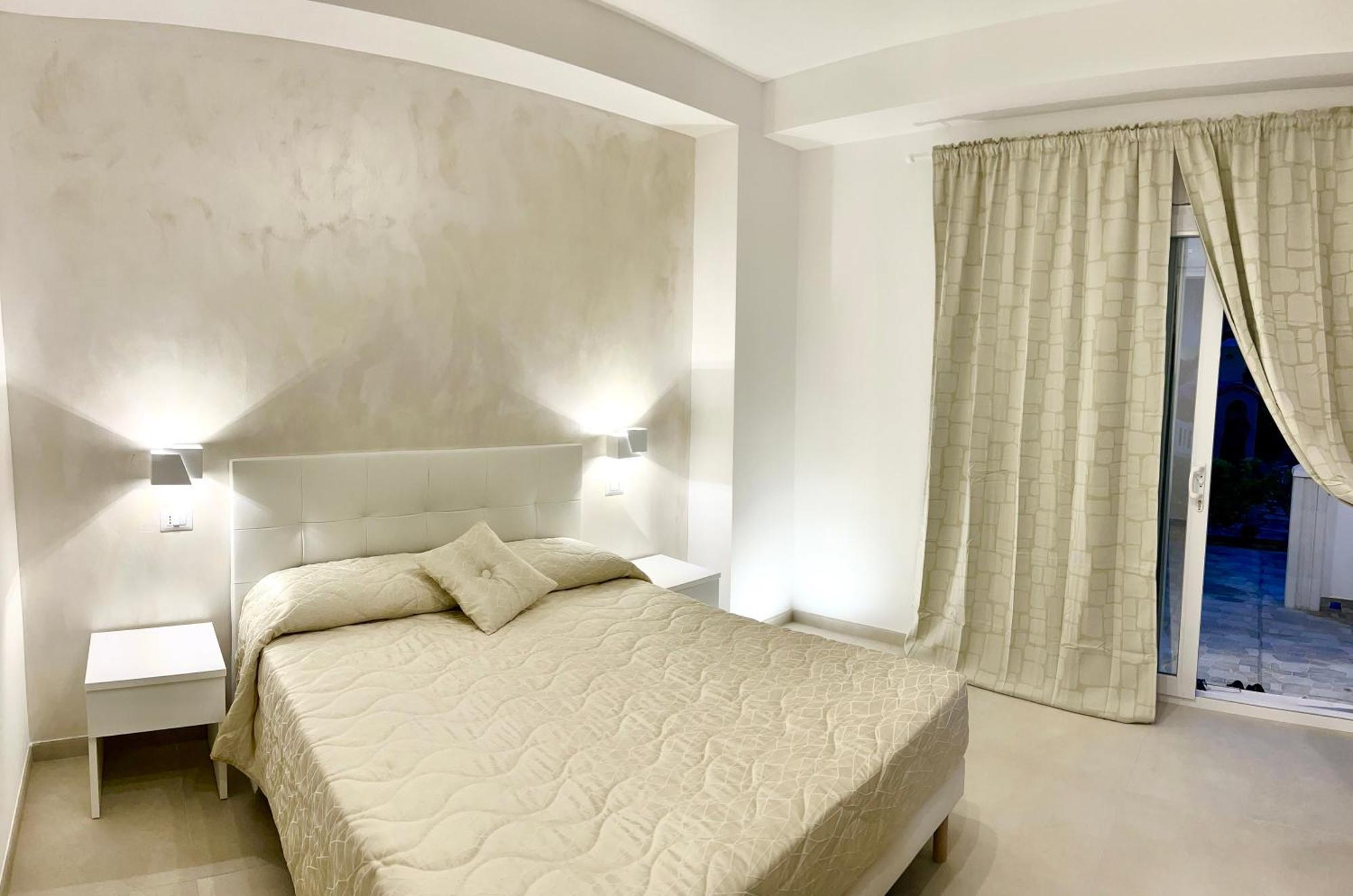 Gemini Luxury Rooms Peschici Bagian luar foto