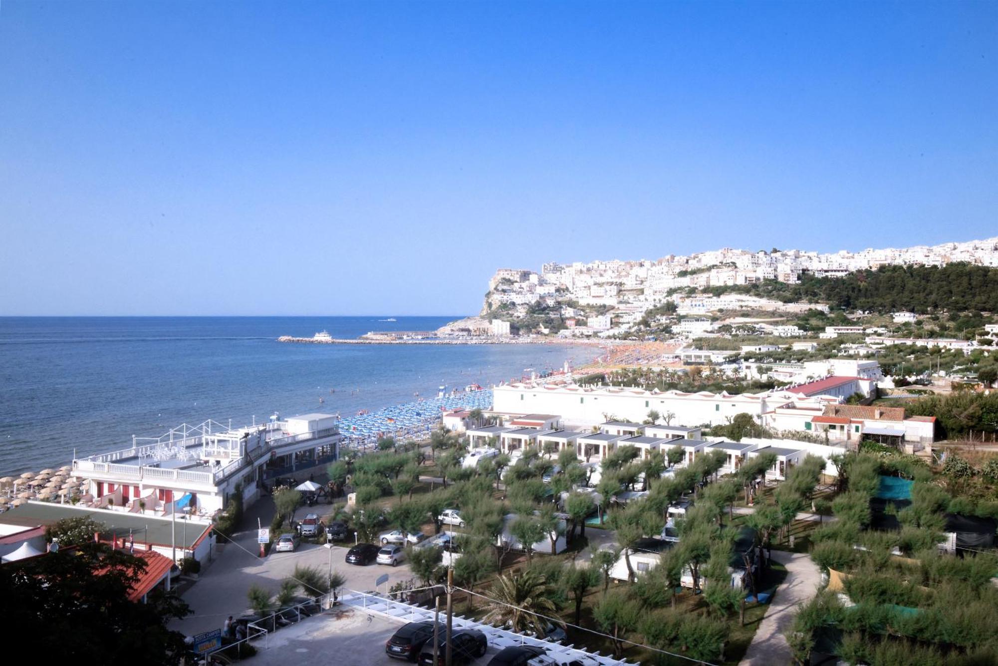 Gemini Luxury Rooms Peschici Bagian luar foto